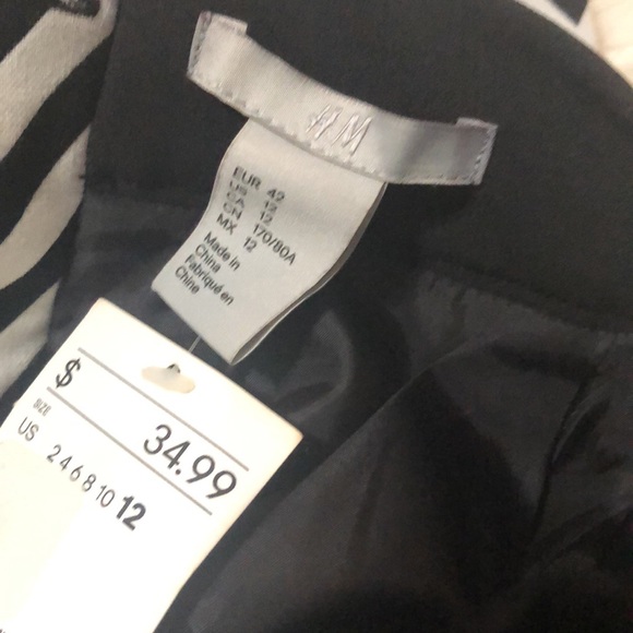 H&M Chevron Skit sz 12 - Picture 3 of 6